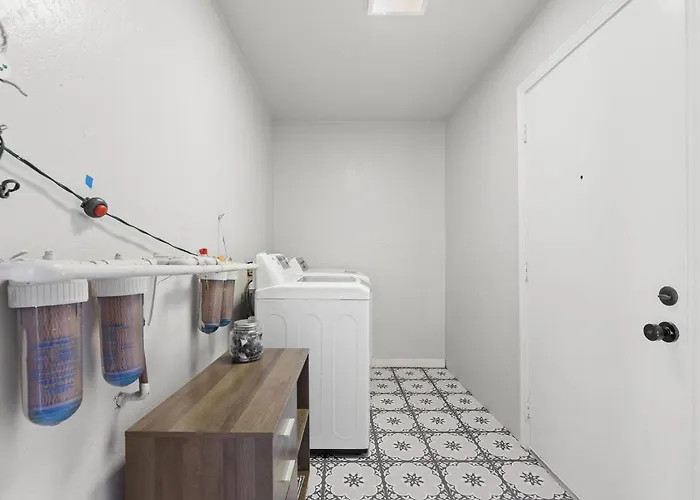 Holiday home Retreat | 3br, Gameroom & Grill Round Rock