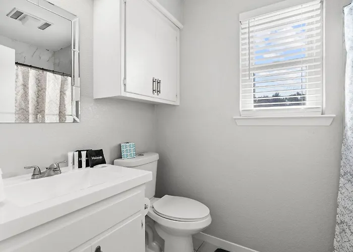 Retreat | 3br, Gameroom & Grill Holiday home